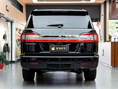 Lincoln Navigator