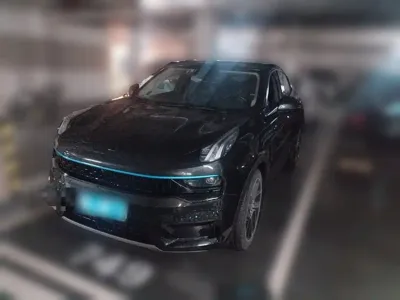Lynk & Co 05