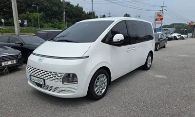 Hyundai Staria