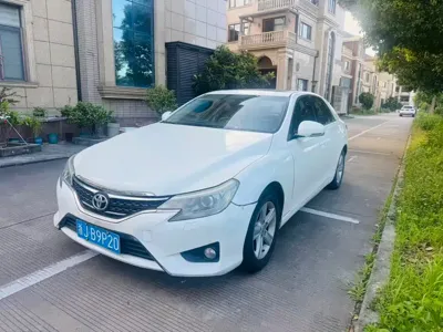 Toyota Reiz