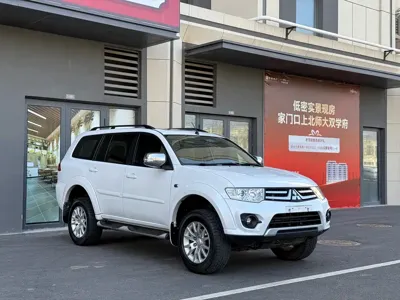 Mitsubishi Pajero Sport