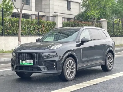 Lynk & Co 09 EM-P