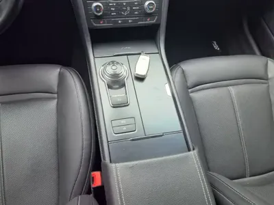 Ford Taurus