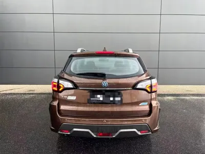 Venucia T70