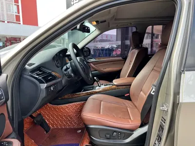 BMW X5 (Import)