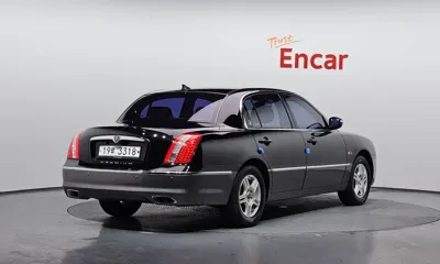 Kia Opirus