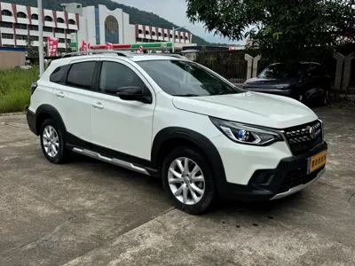 Venucia T70