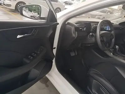 Roewe i5