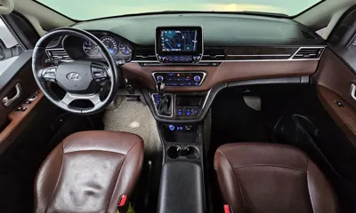 Hyundai Starex