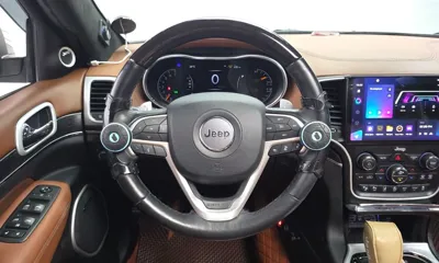 Jeep Cherokee