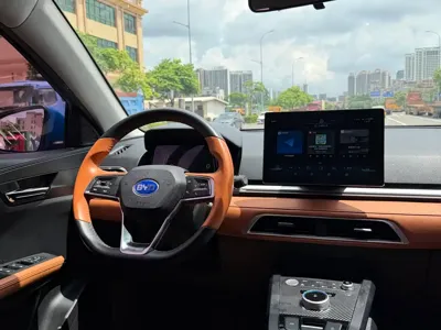 BYD e2