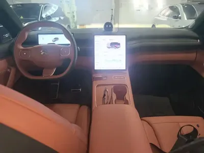 Nio EC7