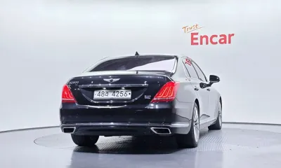 Genesis EQ900