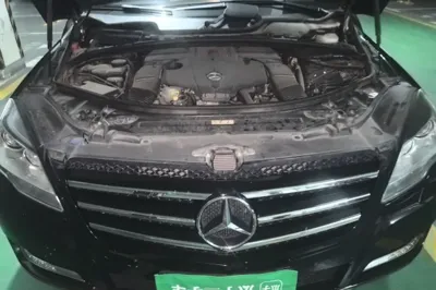 Mercedes-Benz R-Class