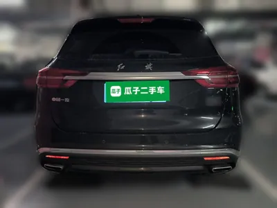 Hongqi HS5