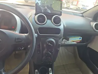 BYD F0