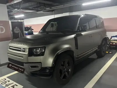 Land Rover Defender