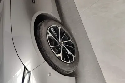 Xpeng P7