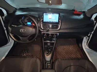 Toyota Yaris L
