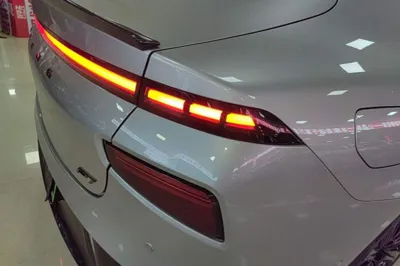 Xpeng P7