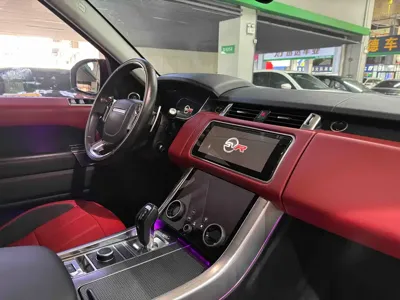 Land Rover Sport