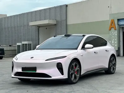 Nio ET5