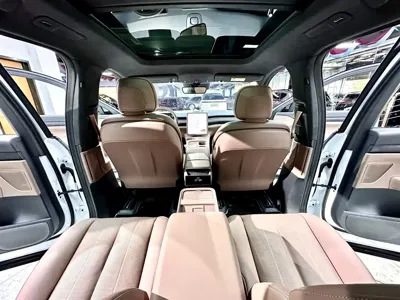 Nio ES8