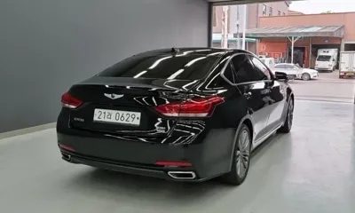 Hyundai Genesis