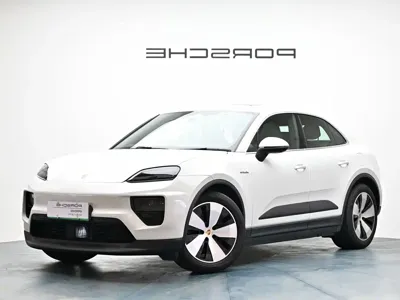 Porsche Macan EV
