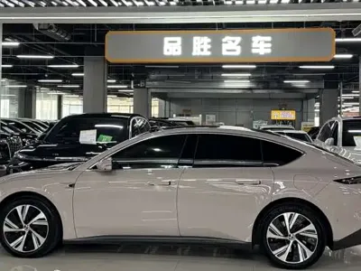 Nio ET5