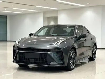 Lynk & Co 03