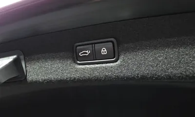 Genesis EQ900