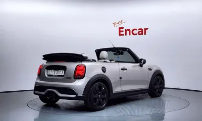 MINI Cooper Convertible