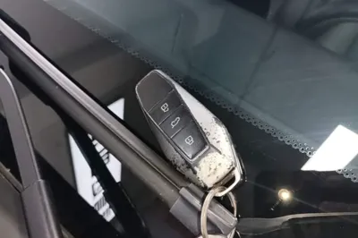iCAR 03