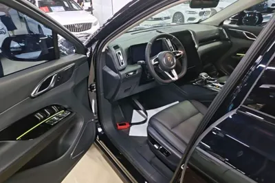 Hongqi HS3 PHEV
