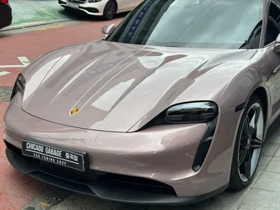 Porsche Taycan