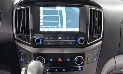 Hyundai Starex