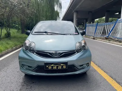 BYD F0