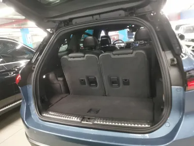 Nio ES8