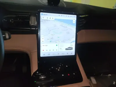 Nio ES8