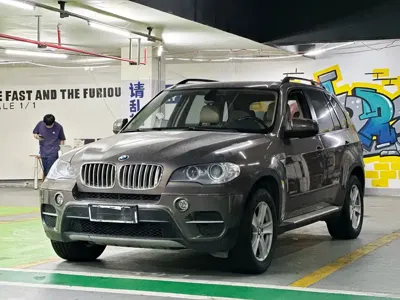 BMW X5 (Import)