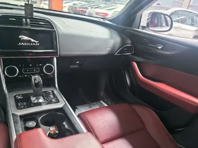 Jaguar XEL