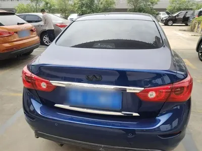 Infiniti Q50L