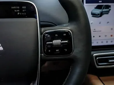 Li Auto Li L6