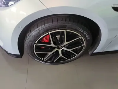 BYD 汉L