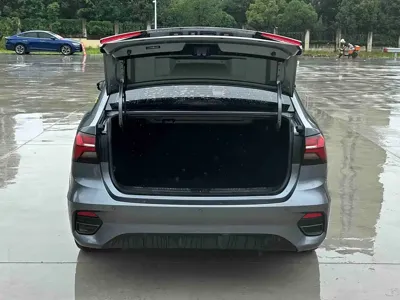 Roewe i5