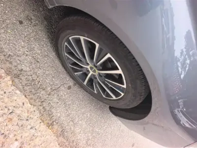 Roewe i5