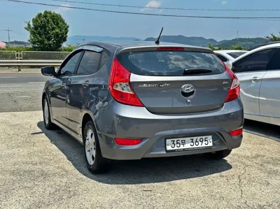 Hyundai Accent