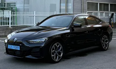 BMW i4