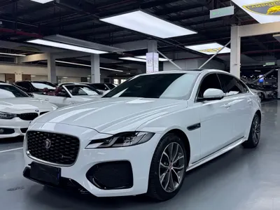 Jaguar XFL